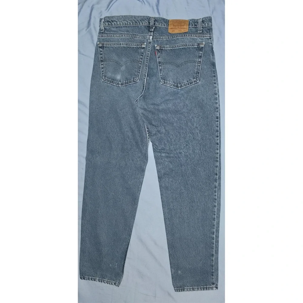 Vintage 1990s Levis 550 Relaxed Fit Denim Jeans Made in USA 38x32